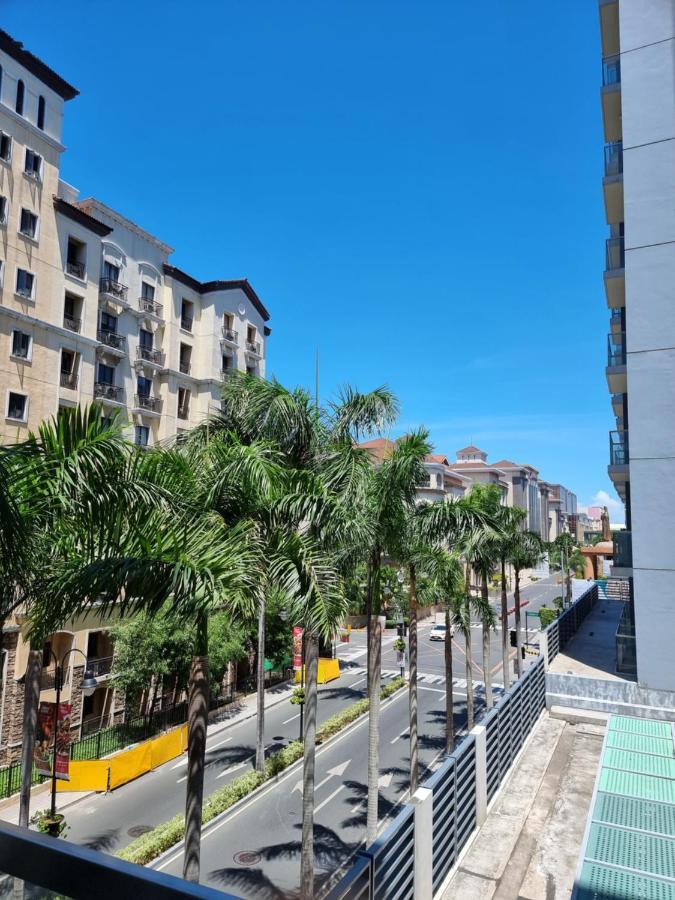 מנילה One Palm Tree Villas Condo Across Naia Terminal 3 מראה חיצוני תמונה