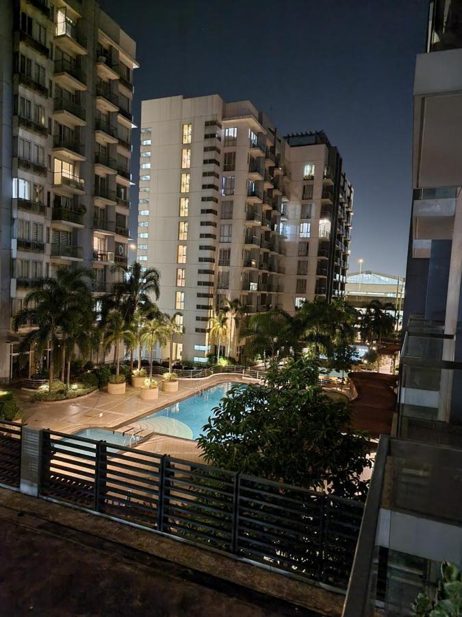 מנילה One Palm Tree Villas Condo Across Naia Terminal 3 מראה חיצוני תמונה