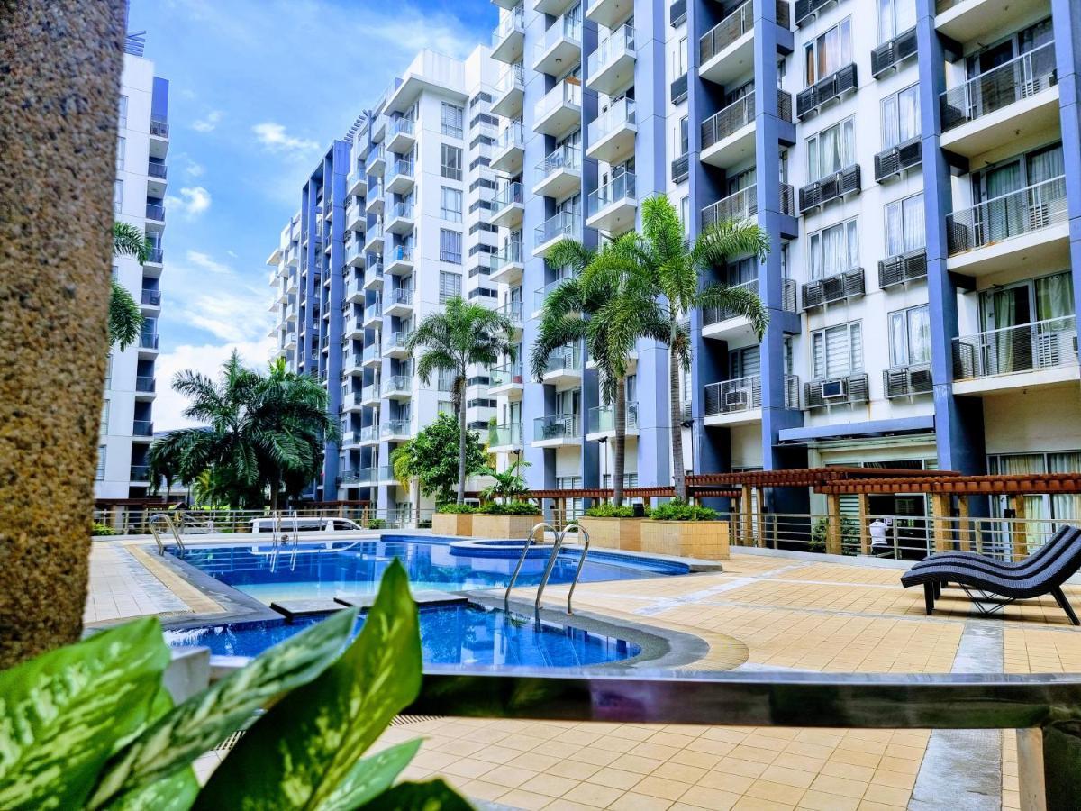 מנילה One Palm Tree Villas Condo Across Naia Terminal 3 מראה חיצוני תמונה