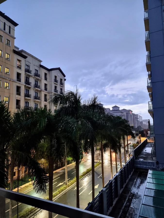 מנילה One Palm Tree Villas Condo Across Naia Terminal 3 מראה חיצוני תמונה