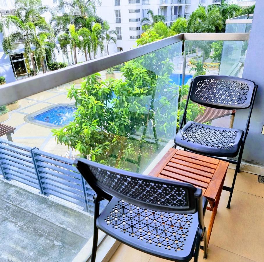 מנילה One Palm Tree Villas Condo Across Naia Terminal 3 מראה חיצוני תמונה