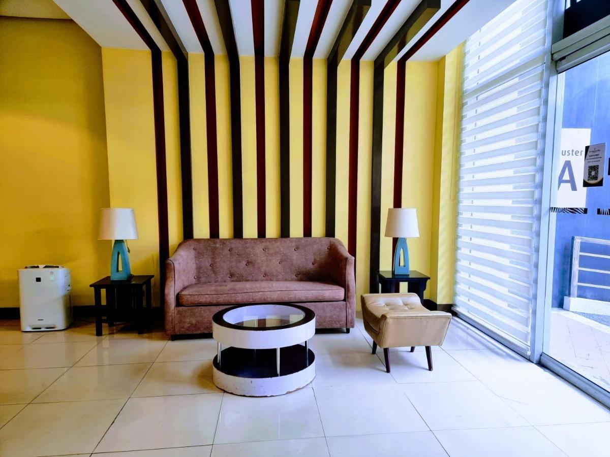מנילה One Palm Tree Villas Condo Across Naia Terminal 3 מראה חיצוני תמונה