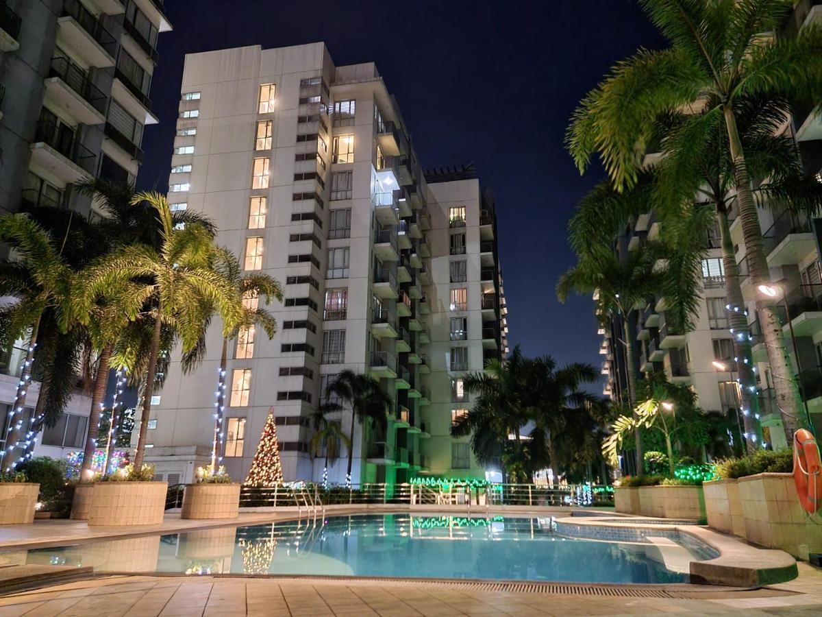 מנילה One Palm Tree Villas Condo Across Naia Terminal 3 מראה חיצוני תמונה