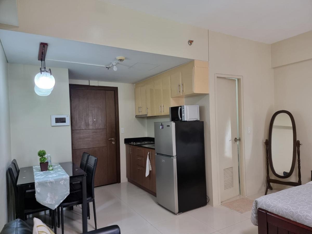 מנילה One Palm Tree Villas Condo Across Naia Terminal 3 מראה חיצוני תמונה